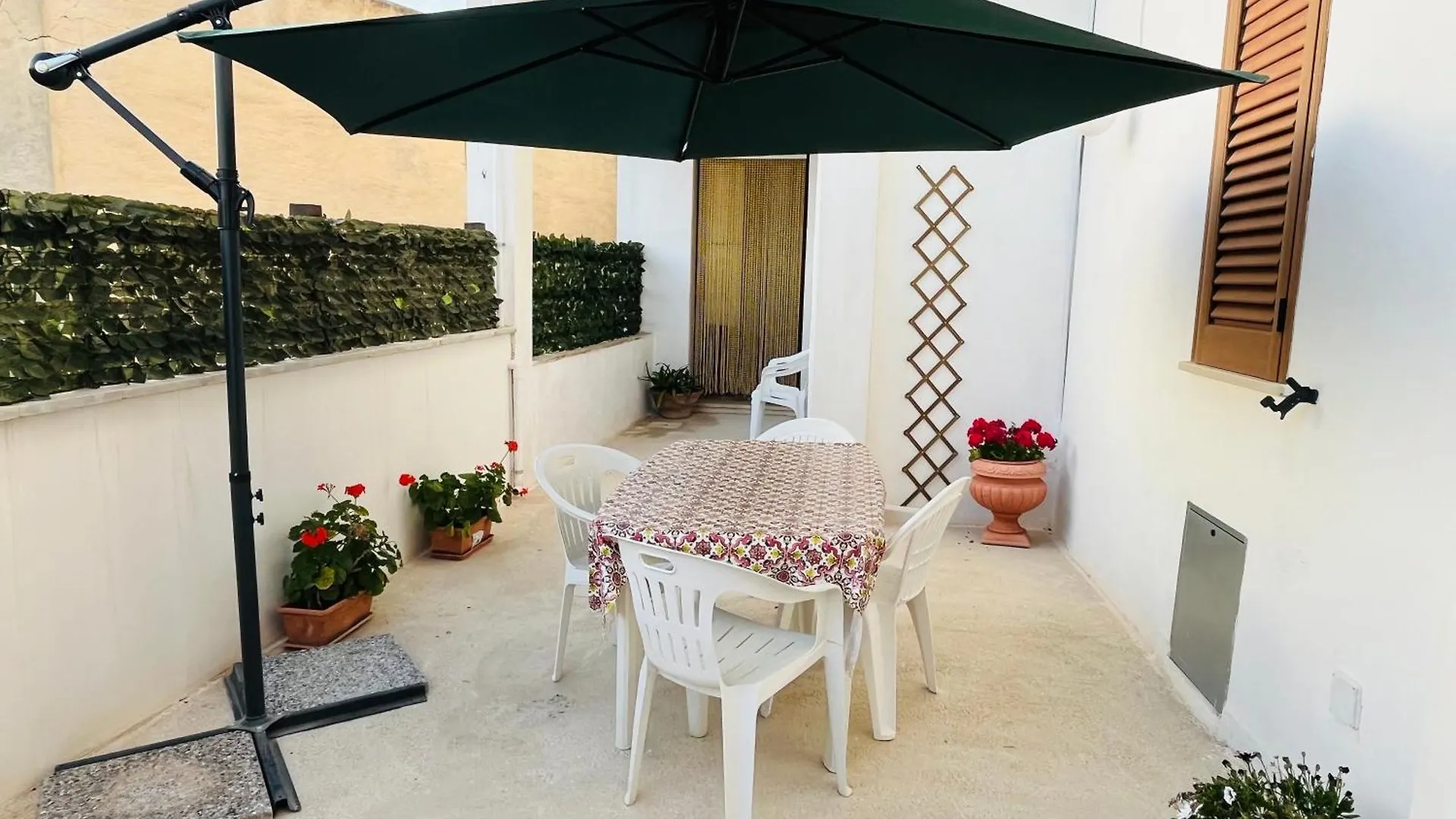 Al Manzil Apartment Locogrande Italy